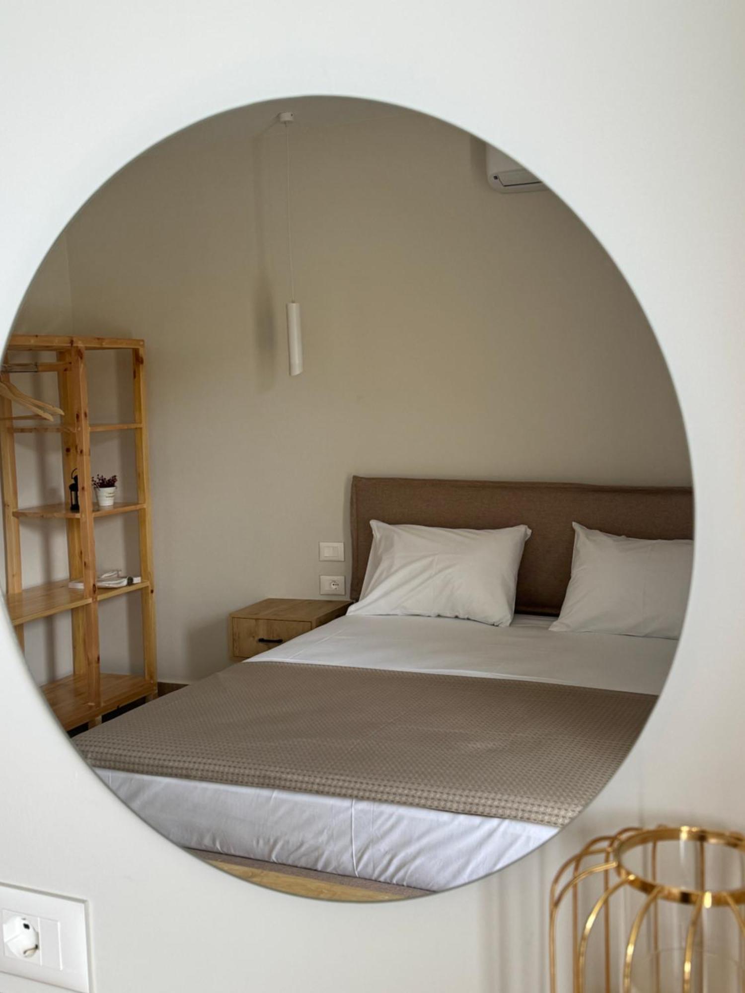 Ion Rooms Himare Exterior foto