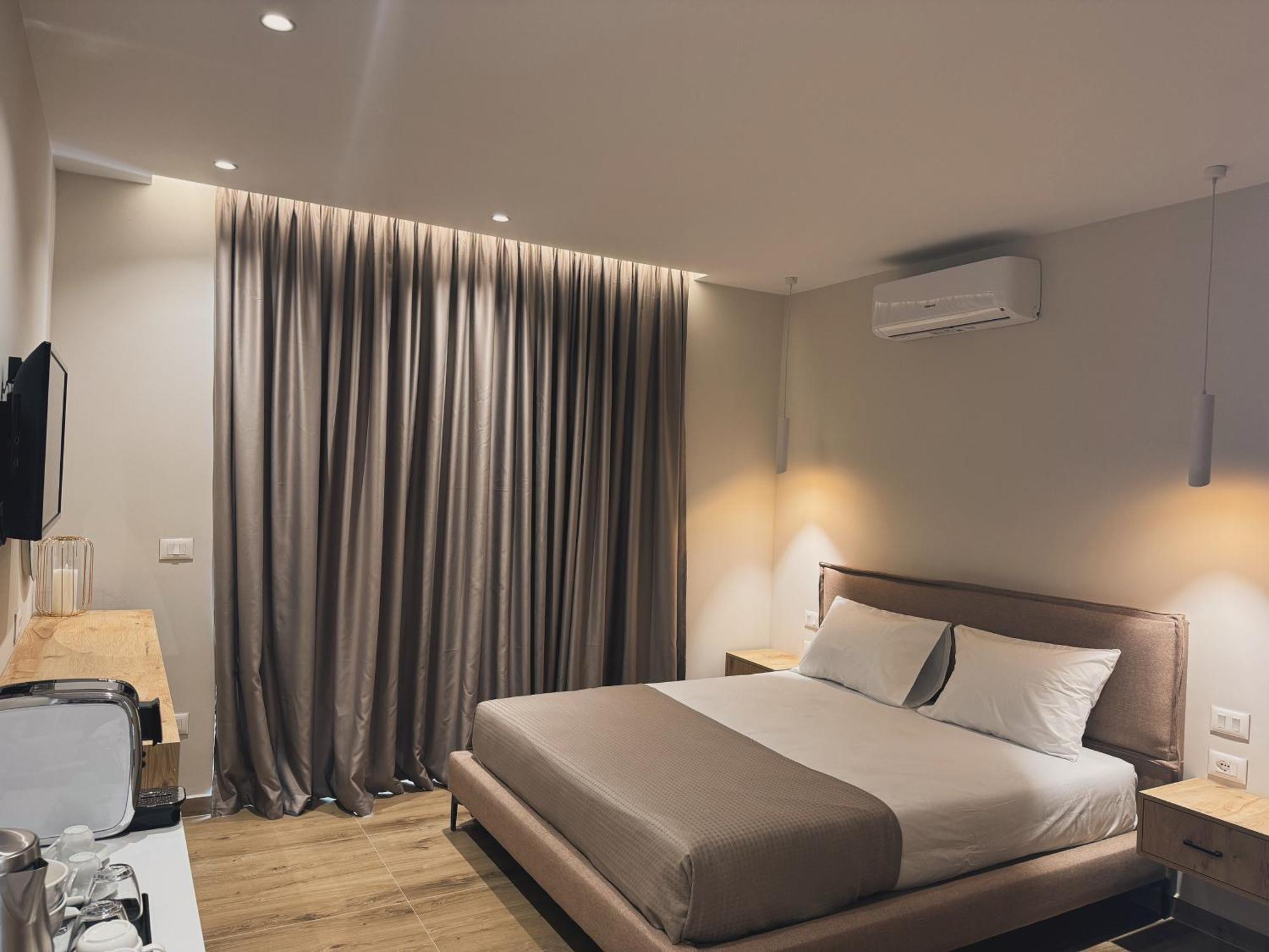 Ion Rooms Himare Exterior foto
