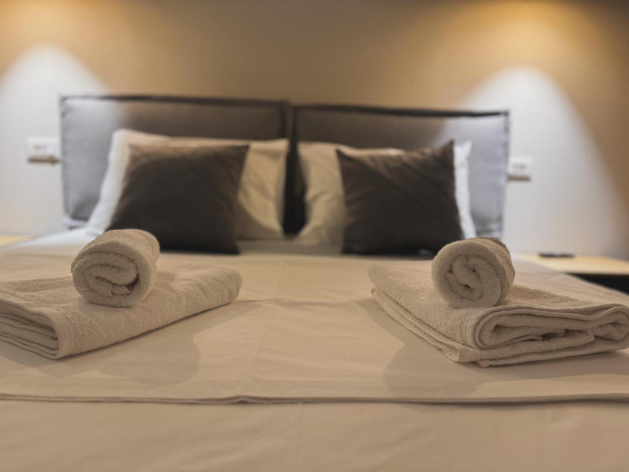 Ion Rooms Himare Exterior foto